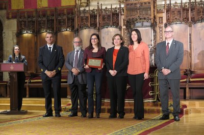 Bomberos de Barcelona otorga una distinción al Laboratorio del Fuego de la EPSEB